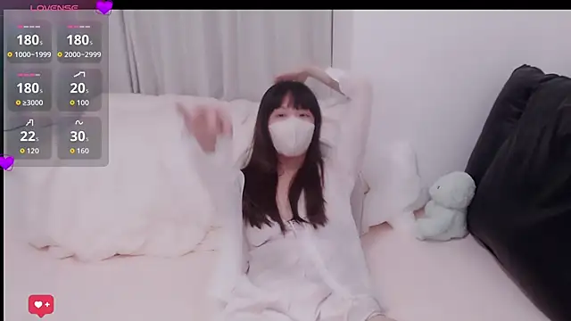 AiIris1 online show from April 16, 12:28 pm