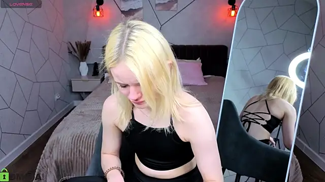 Tessa Ashe online show from April 3, 9:27 am