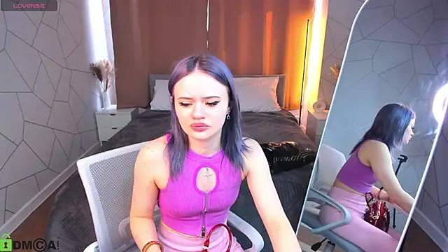 Tessa Ashe online show from May 3, 8:30 am