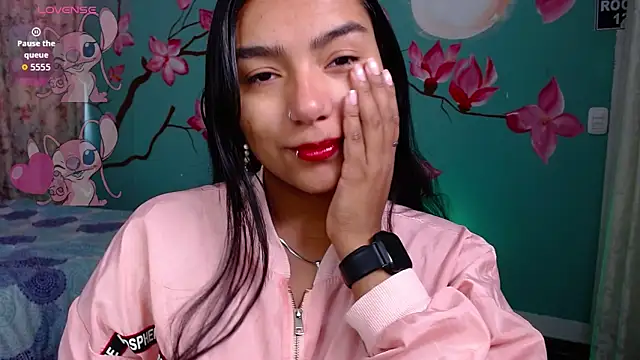 NoelleVireaux online show from March 25, 11:42 am