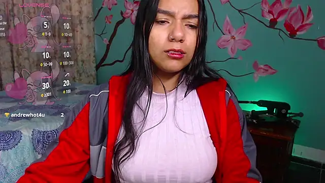 NoelleVireaux online show from March 10, 11:47 am