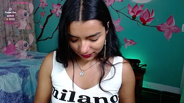 NoelleVireaux online show from March 24, 11:32 am