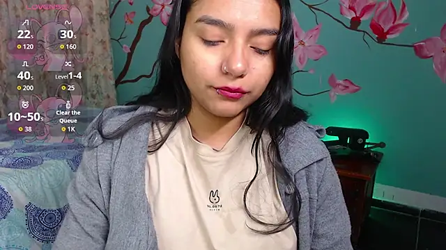 NoelleVireaux online show from March 17, 11:57 am