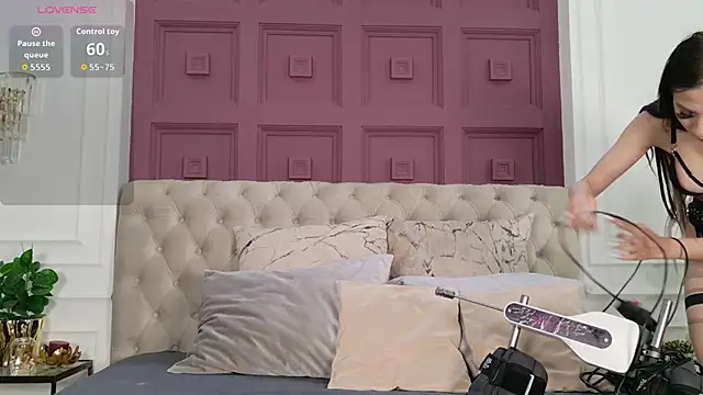 ErinEvans online show from May 17, 5:29 am
