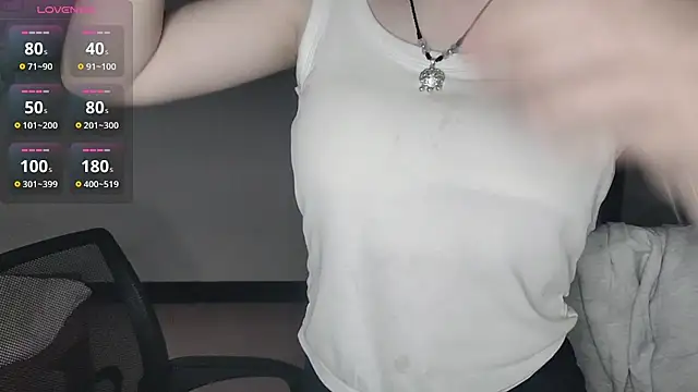 F-Yihao online show from April 14, 11:32 pm