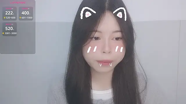 Snapshot of F-Yihao chatting on March 2, 6:03 am F-Yihao online show from March 2, 6:03 am