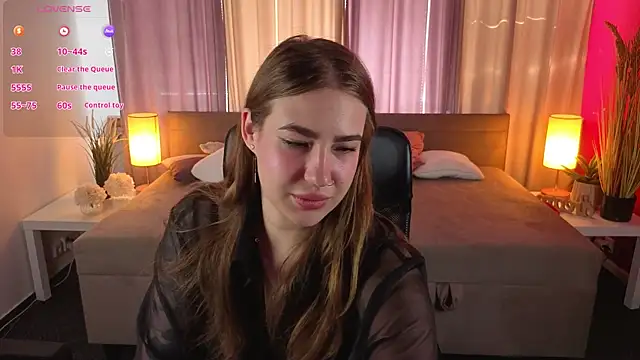 EmilyBlazee online show from March 29, 1:57 pm