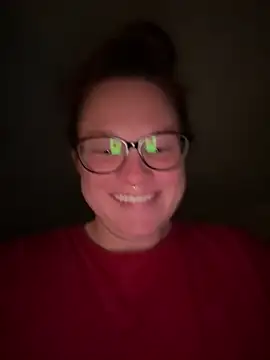 Snapshot of Averyleig chatting on March 30, 3:30 am Averyleig online show from March 30, 3:30 am