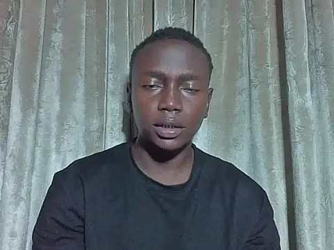 darkerberryguy online show from March 1, 9:37 pm