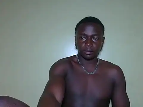 darkerberryguy online show from April 2, 5:14 am