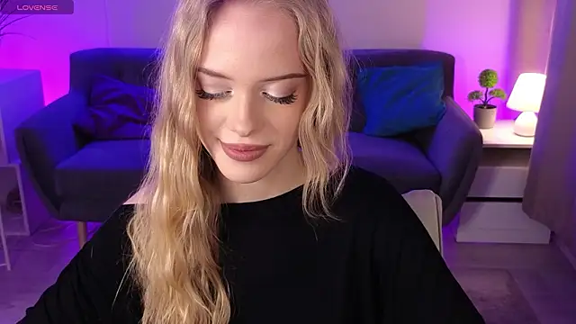 Dear Tessa online show from March 8, 2:09 pm