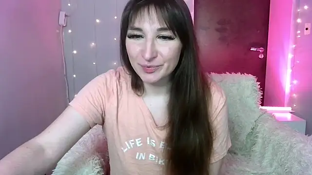 Birdie Kiss online show from May 26, 9:02 pm