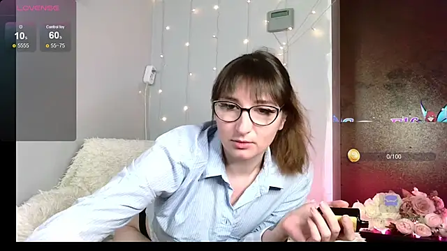 Birdie Kiss online show from May 1, 8:58 pm
