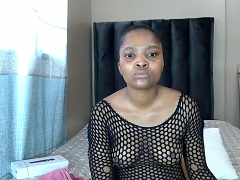 Snapshot of LexyDiana chatting on February 27, 8:58 am LexyDiana online show from February 27, 8:58 am