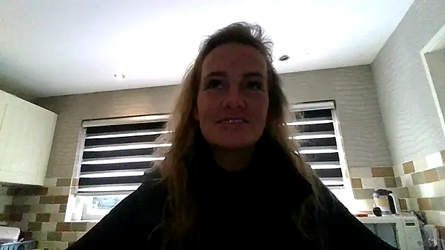 Lisanne30 online show from February 26, 8:36 am