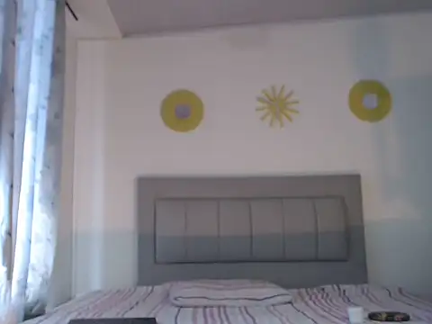 Julietaamado online show from May 18, 1:38 pm