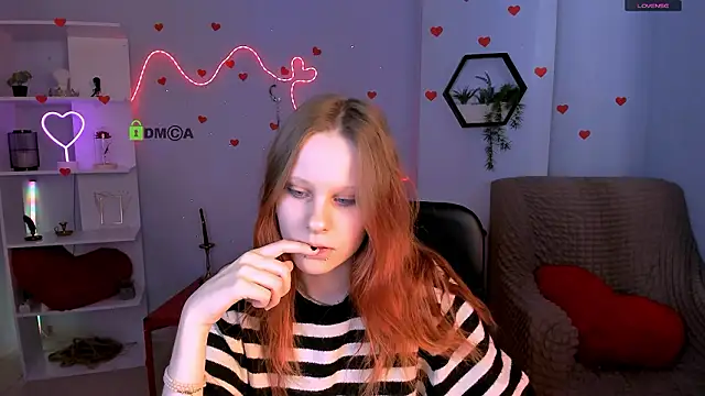 cassandra nik online show from March 27, 6:44 am