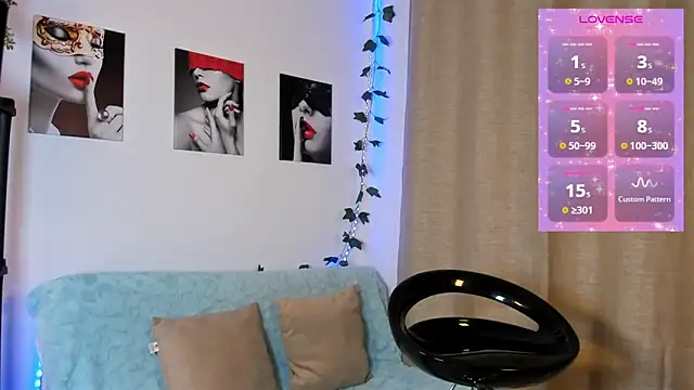 Snapshot of Rebeca_Marchetti chatting on May 24, 6:52 pm Rebeca Marchetti online show from May 24, 6:52 pm