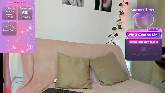 Snapshot of Rebeca_Marchetti chatting on May 2, 8:47 pm Rebeca Marchetti online show from May 2, 8:47 pm