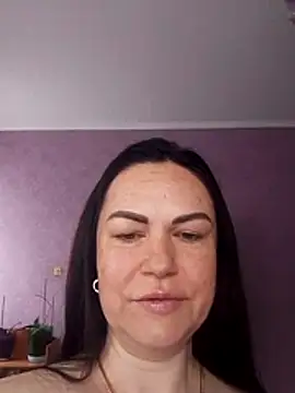 Snapshot of AmyLove471 chatting on June 3, 9:10 am AmyLove471 online show from June 3, 9:10 am
