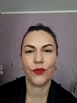 Snapshot of AmyLove471 chatting on July 1, 11:32 am AmyLove471 online show from July 1, 11:32 am