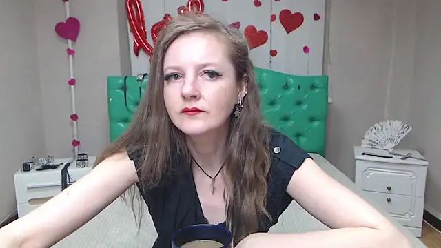 MeganPirs online show from April 21, 5:08 pm