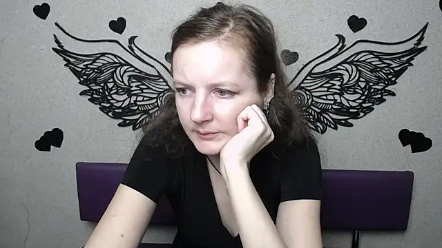 MeganPirs online show from April 8, 5:14 pm