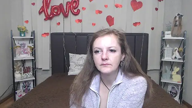 MeganPirs online show from April 23, 5:14 pm