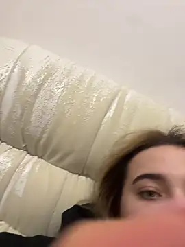 TiffanyCouture online show from February 28, 5:45 pm