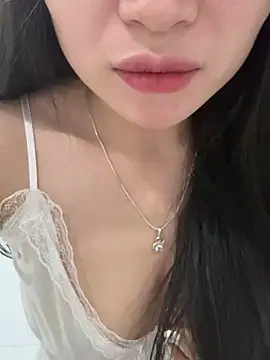Snapshot of Tinn_tin chatting on June 8, 4:07 pm Tinn tin online show from June 8, 4:07 pm