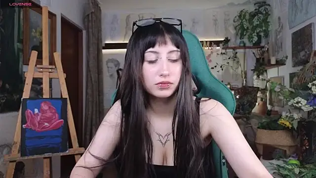 EffieMeowley online show from June 7, 1:16 pm