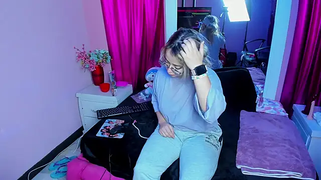 Maky Coss online show from March 3, 1:18 pm