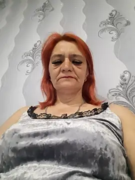 Belowa7364 online show from May 7, 6:11 pm
