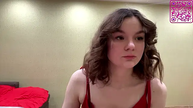 AliveCute online show from March 15, 6:15 pm