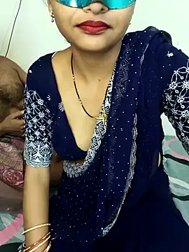 Sweet Cpl  online show from April 14, 1:10 am