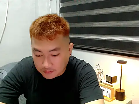 Snapshot of Bigdaddybear888 chatting on July 16, 12:02 pm Bigdaddybear888 online show from July 16, 12:02 pm