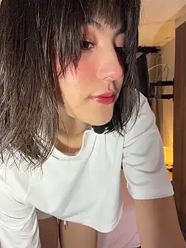 Snapshot of AitanaJhons_ chatting on June 2, 10:04 am AitanaJhons online show from June 2, 10:04 am