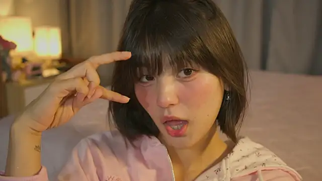 AitanaJhons  online show from April 18, 10:50 am