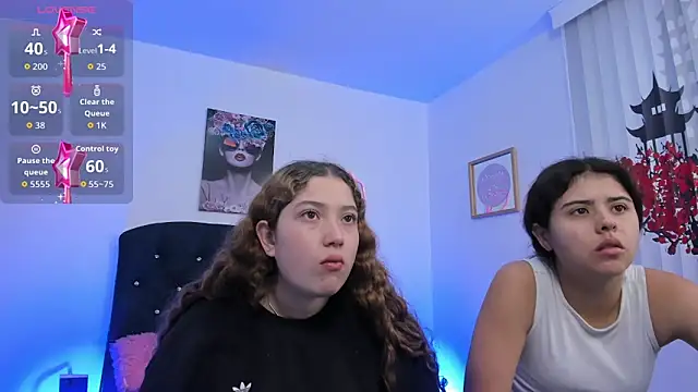 valeria and zoe online show from March 31, 1:46 pm