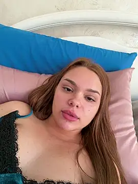 Kitty2490 online show from March 1, 12:49 pm