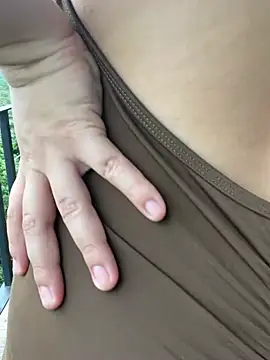 Snapshot of Pamela222- chatting on March 2, 2:02 pm Pamela222- online show from March 2, 2:02 pm