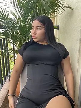 Snapshot of Pamela222- chatting on February 28, 4:50 pm Pamela222- online show from February 28, 4:50 pm