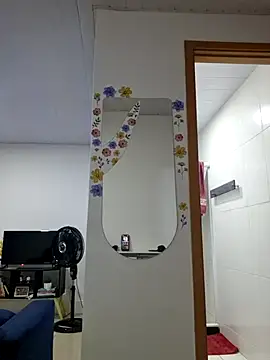 quemerayssa online show from March 19, 11:27 pm