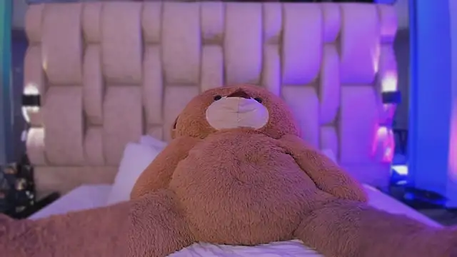 AgathaUwuDoll online show from April 12, 9:07 pm