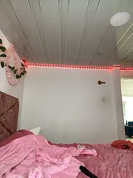 Snapshot of Angela_Garciaa chatting on June 20, 5:07 pm Angela Garciaa online show from June 20, 5:07 pm