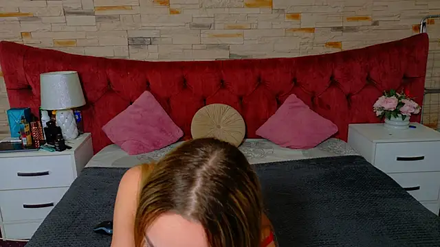 LannaSkyy online show from March 28, 7:37 pm