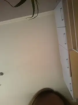 ChristinaYork online show from April 4, 2:45 pm