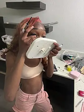 Loopsies online show from April 24, 8:22 pm