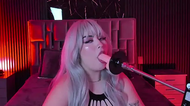 Emberrvelvet online show from March 6, 4:07 am