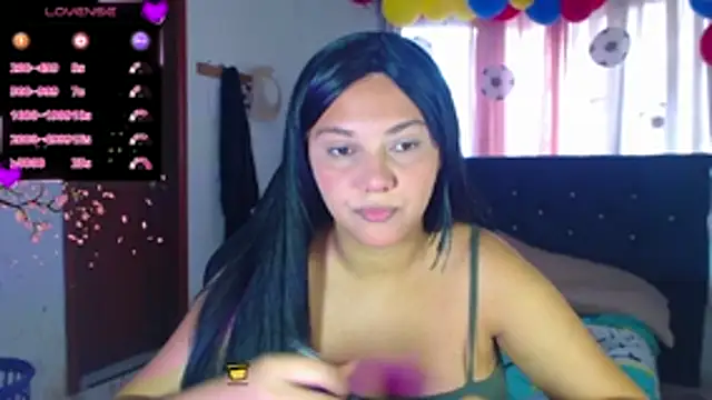 Snapshot of aurora_bela chatting on June 15, 9:36 pm aurora bela online show from June 15, 9:36 pm